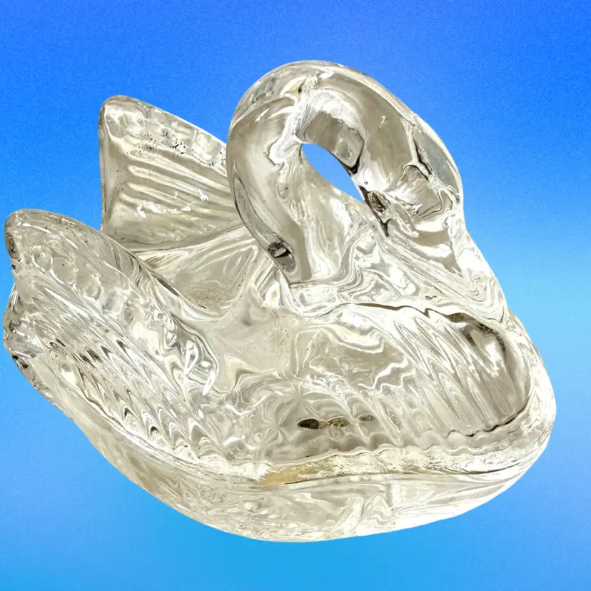 Glass Swan On A Nest Trinket Box Or Candy Dish Vintage