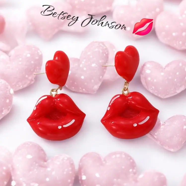 BETSEY JOHNSON KISSY LIPS EARRINGS