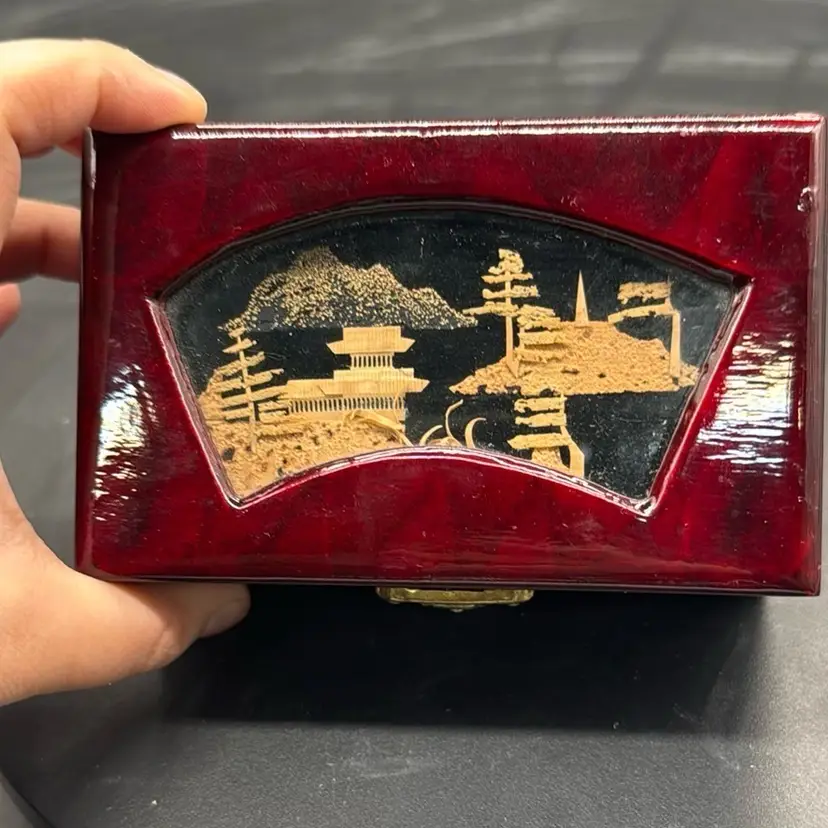 Vintage Red Lacquered Jewelry/Trinket Box With Carved Cork Scene On Lid