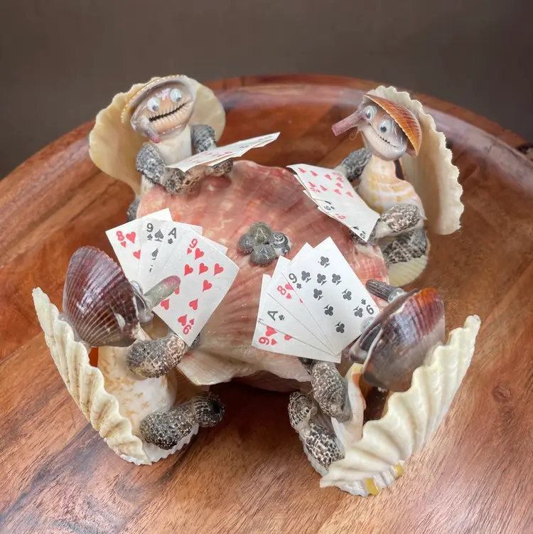Vintage 1970's 4 Sea Shell Clams with Googly Eyes Smoking Cigars Playing Poker - Shell Anthropomorphic Sculpture