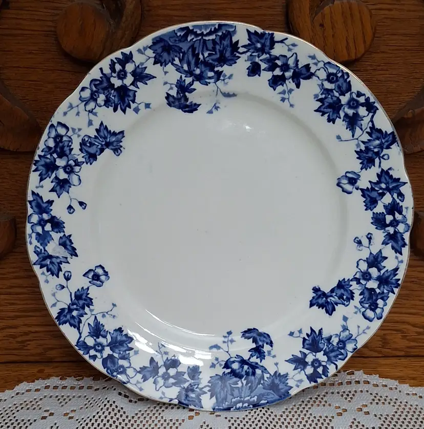 Antique John Maddock & Sons England "Oakland Blue" Blue Transferware Luncheon Plate