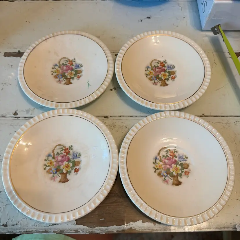 Vintage Salem China Co 23K Gold 4 Cross Stitch Dessert Bread Plates Basket