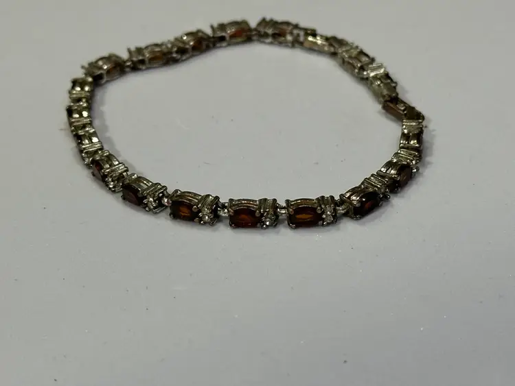 Avon Rhinestone Tennis Bracket With Extension