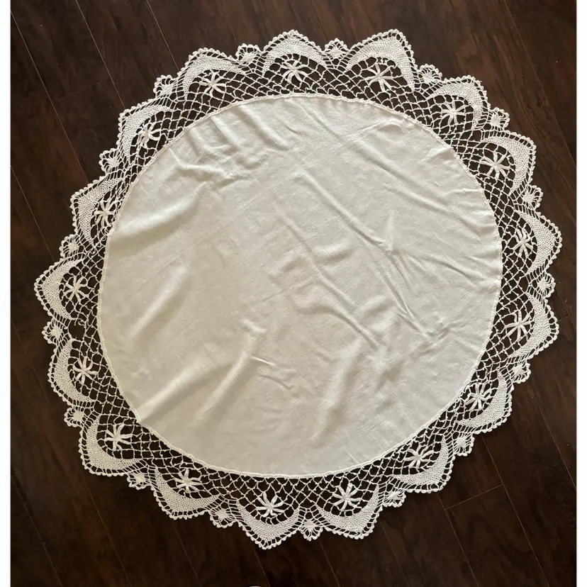 Crochet Lace Edge Table Topper Tablecloth Round Doily Shabby Decor Cottage Core Vintage