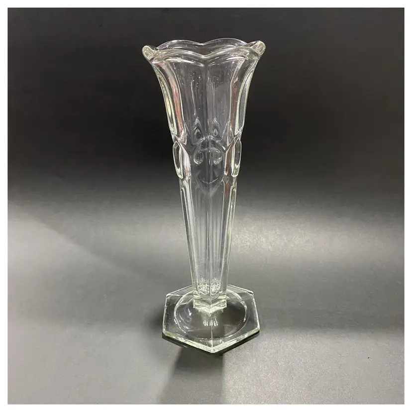 Iridescent Glass Vase Lord by Rudolf Schroetter Inwald Bohemia Czech 1930's