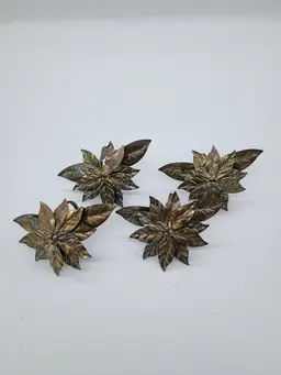 Set of 4  Brass Poinsettia Napkin Rings