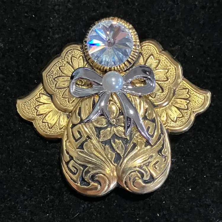 VTG Signed 1995 Jane Davis “Purity”AOL/Tidings Of Love Gold Tone Brooch