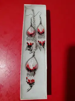 Handmade Necklace and Earring Set ~ FREE SHIPPING