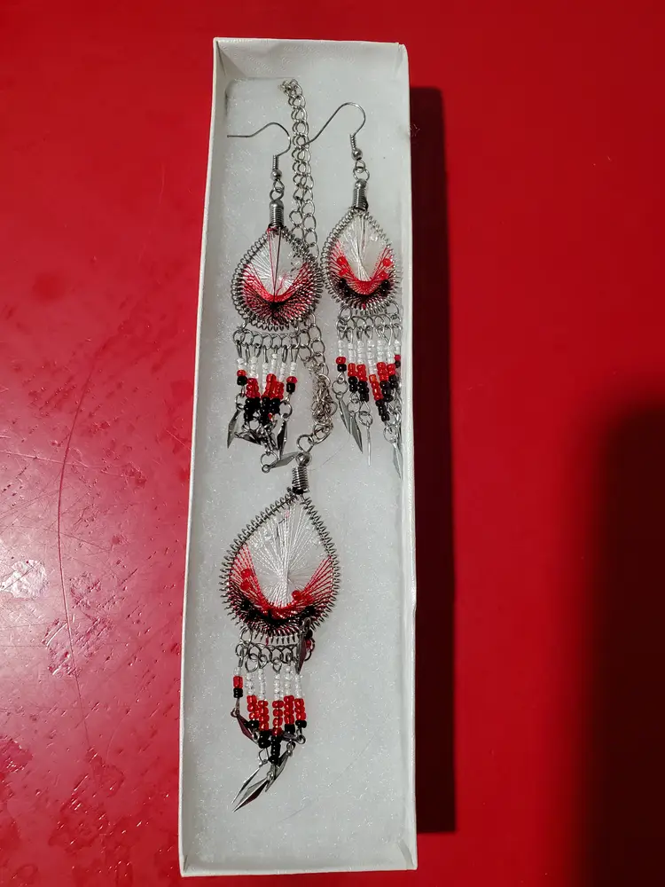 Handmade Necklace and Earring Set ~ FREE SHIPPING