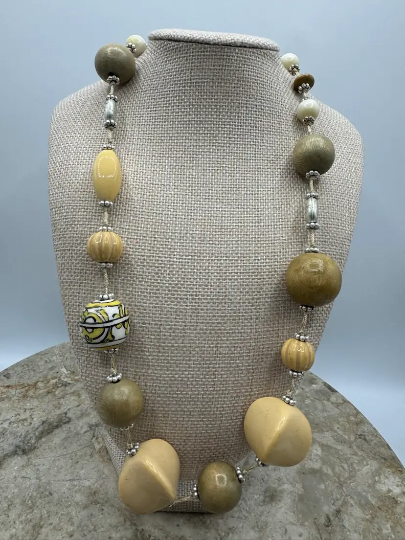 Vintage Liz Claiborne Porcelain And Wood Necklace