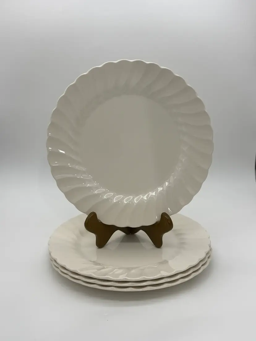 Myott Staffordshire England Old Chelsea White Swirl Dinner Plates 10” Set Of 4