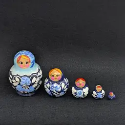 Vintage Matryoshka Russian Nesting Dolls Hand Painted Blue Flowers Wood Set of 5