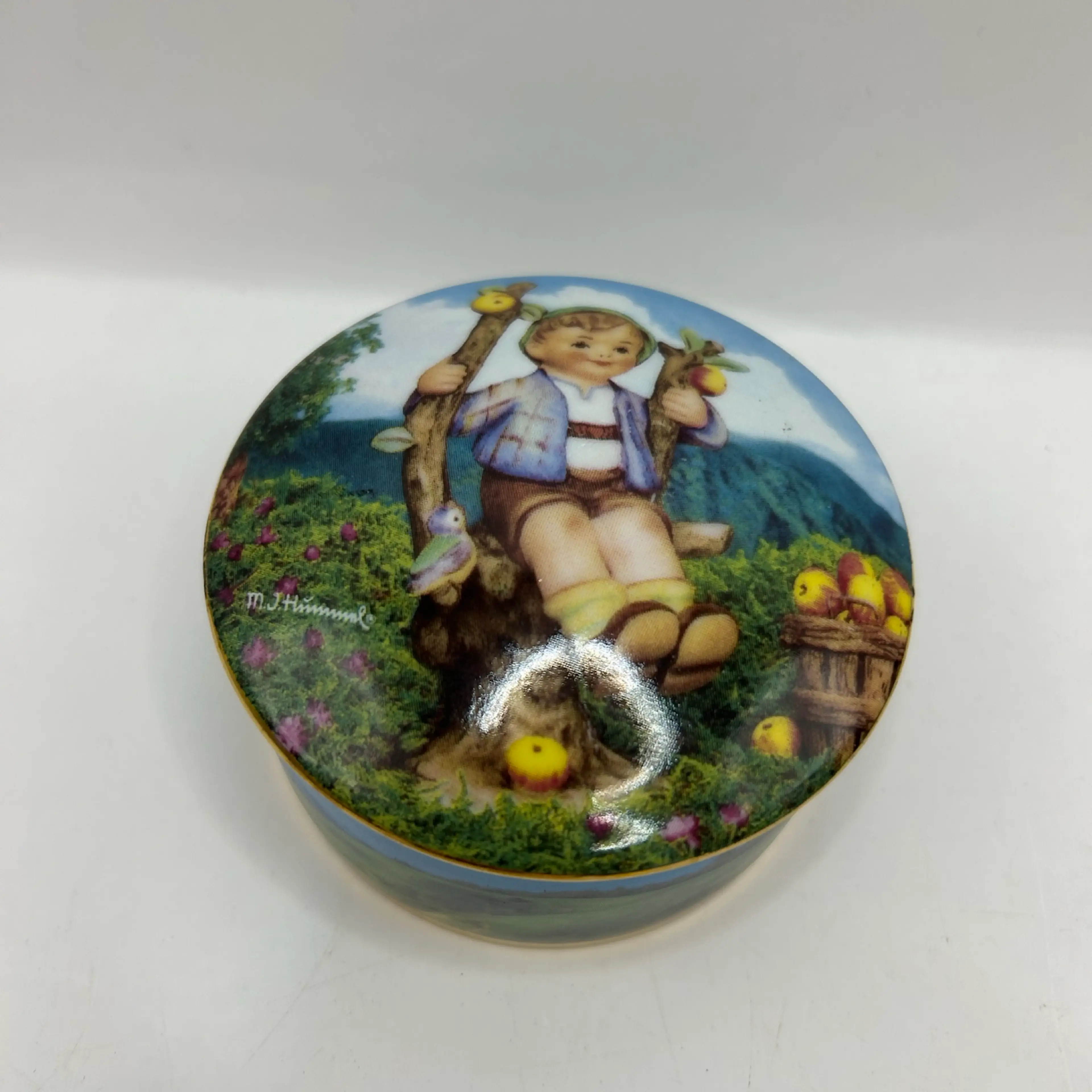Image 1 of 2