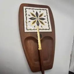 Wooden cheese board by woodcrest styson Japan knife included