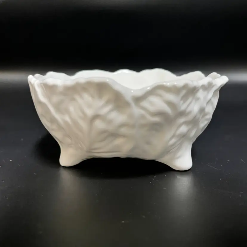 Coalport- Country Ware -England-Open Sugar Bowl -Raised Cabbage Leaf- Three Toed- 4.5" Wide X 2.2” High