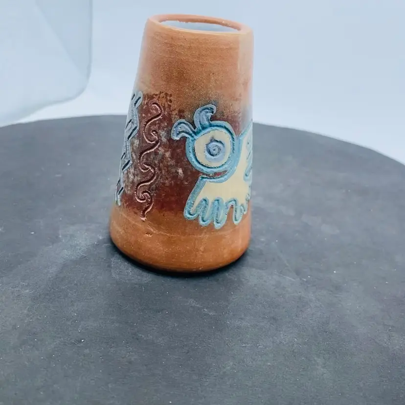 #3008 Vintage Signed Peruvian Seminario Pottery Studio Vase Hand Crafted in Urubambe, Peru