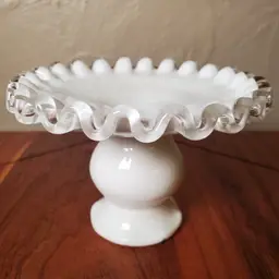 Fenton Silvercrest White Ruffle Candle Holder