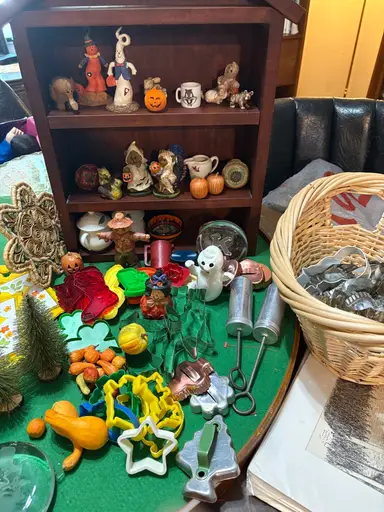 Vintage Smalls, cookie cutters, Halloween figurines and still some more art