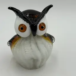 Art Glass Hand Blown Amber & White Drape Pattern Glass Owl Figurine Paperweight