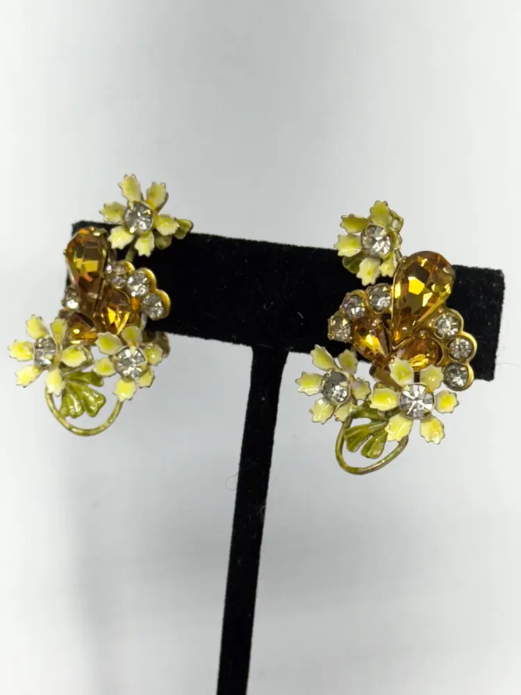 Vintage yellow enamel rhinestone flower clip on earrings