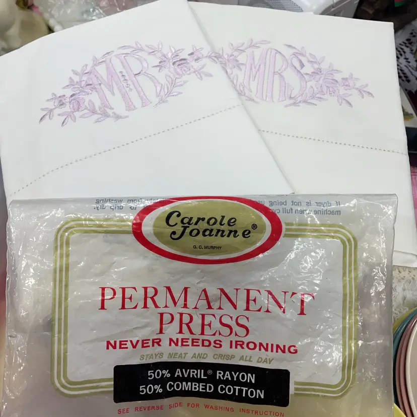 Vintage Permanent Press Mr & Mrs Pillow Cases
