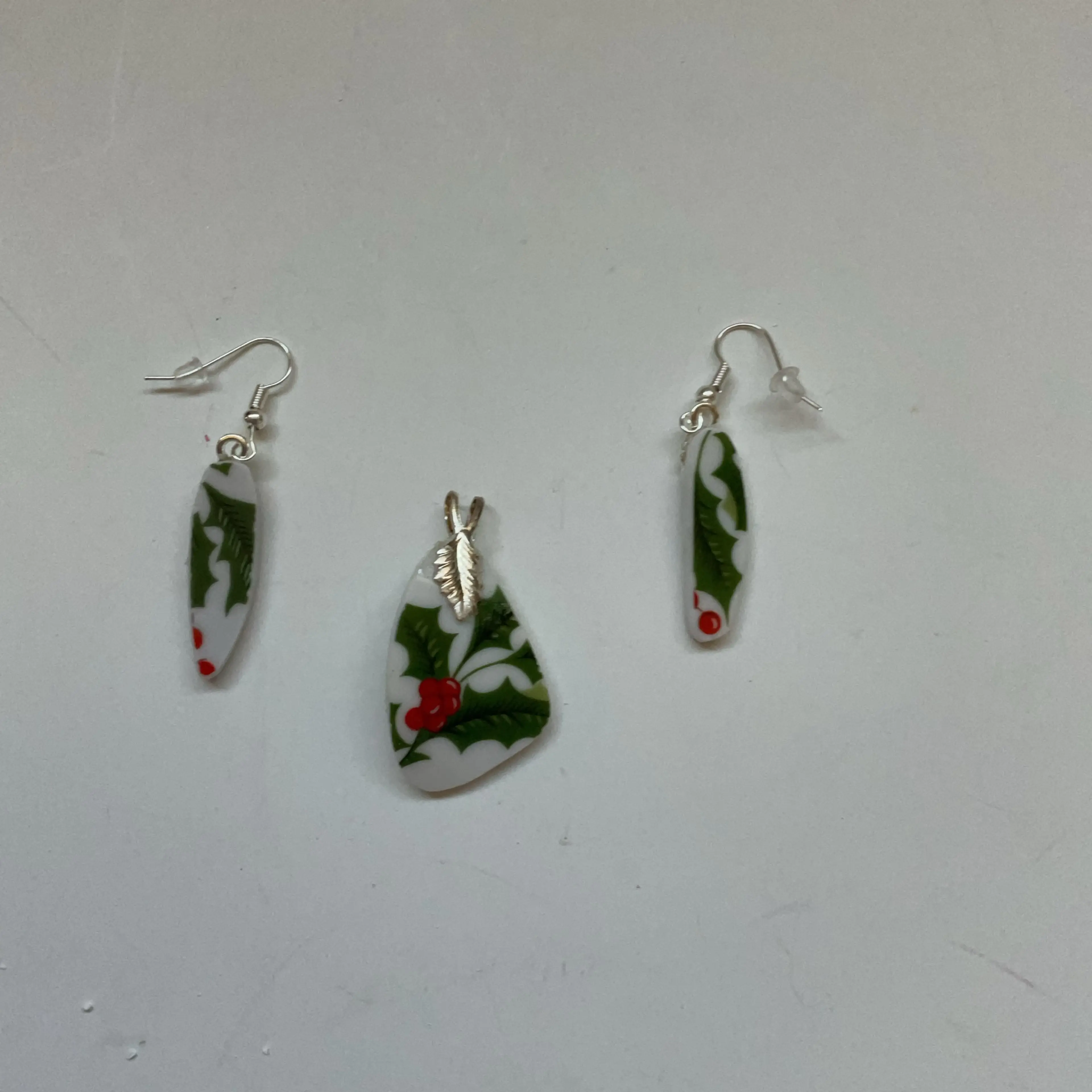 Image 1 of 2