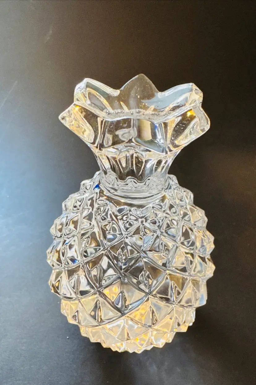 Gorgeous Crystal Pineapple Paperweight