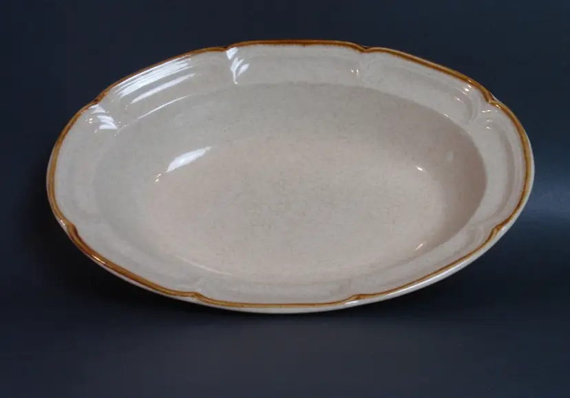 The Classics by Hearthside Oval Serving Dish Very Good Condition