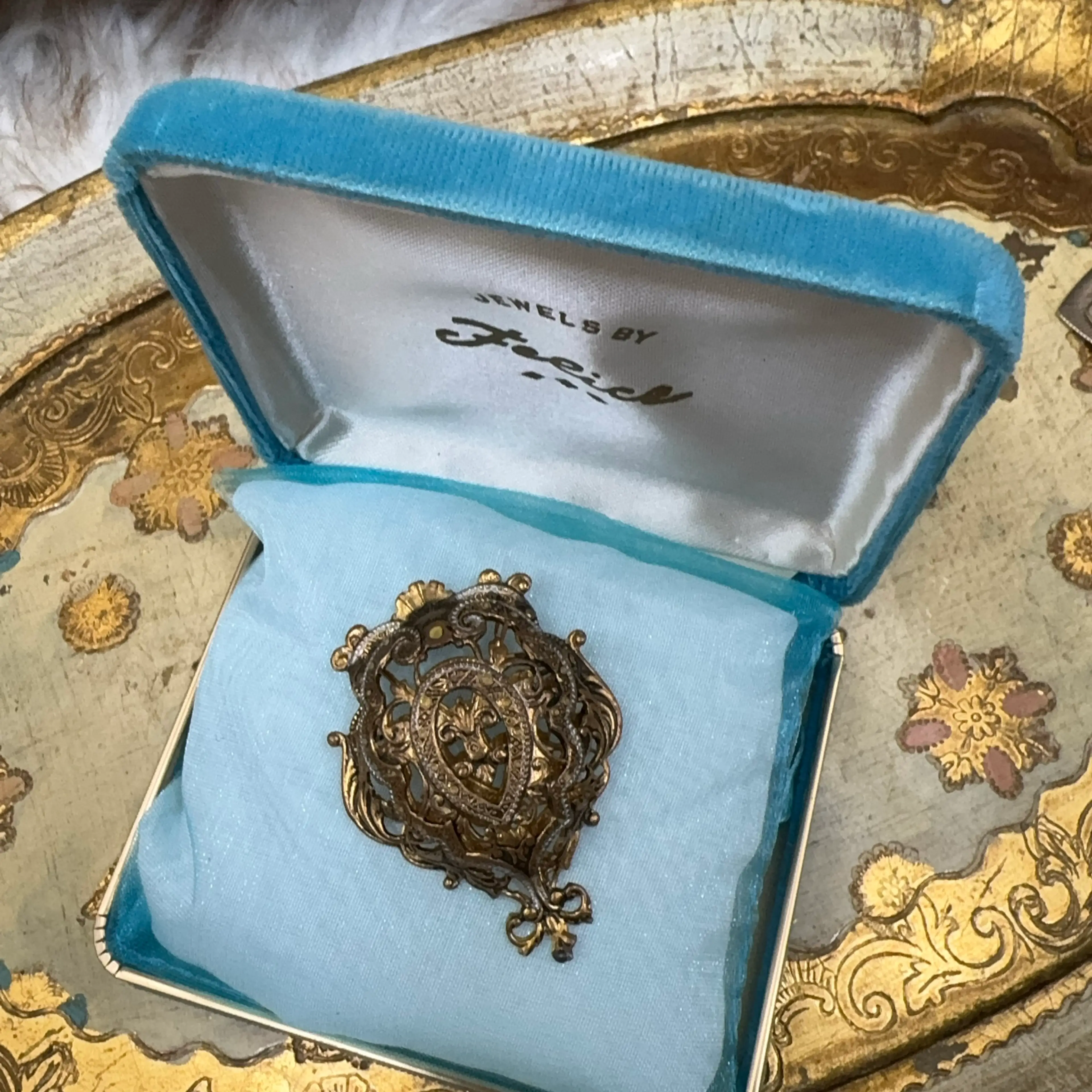 Image 4 of 5