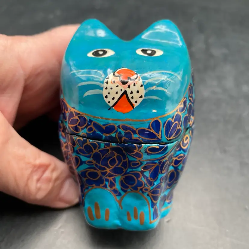 Sudha Small Blue/Black Lacquer Paper Mache Trinket Box