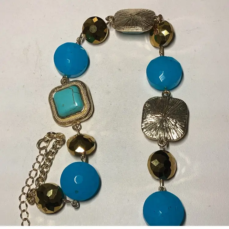 Blue & Goldtone Necklace 18”