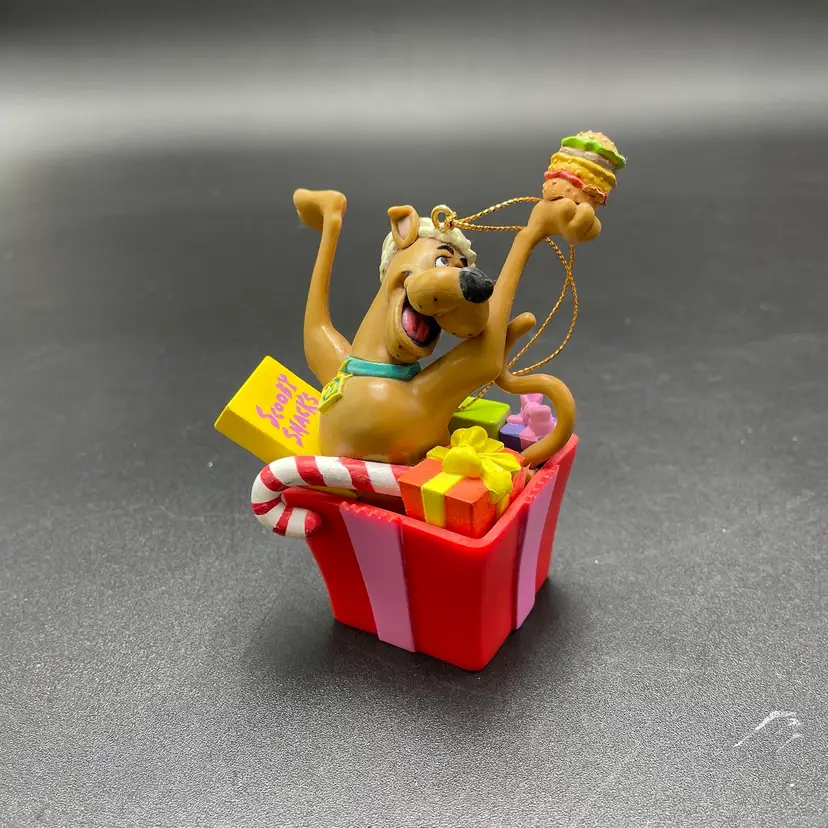 Scooby Doo Hanna Barbera Plastic Hanging Christmas Ornament Scooby Snacks