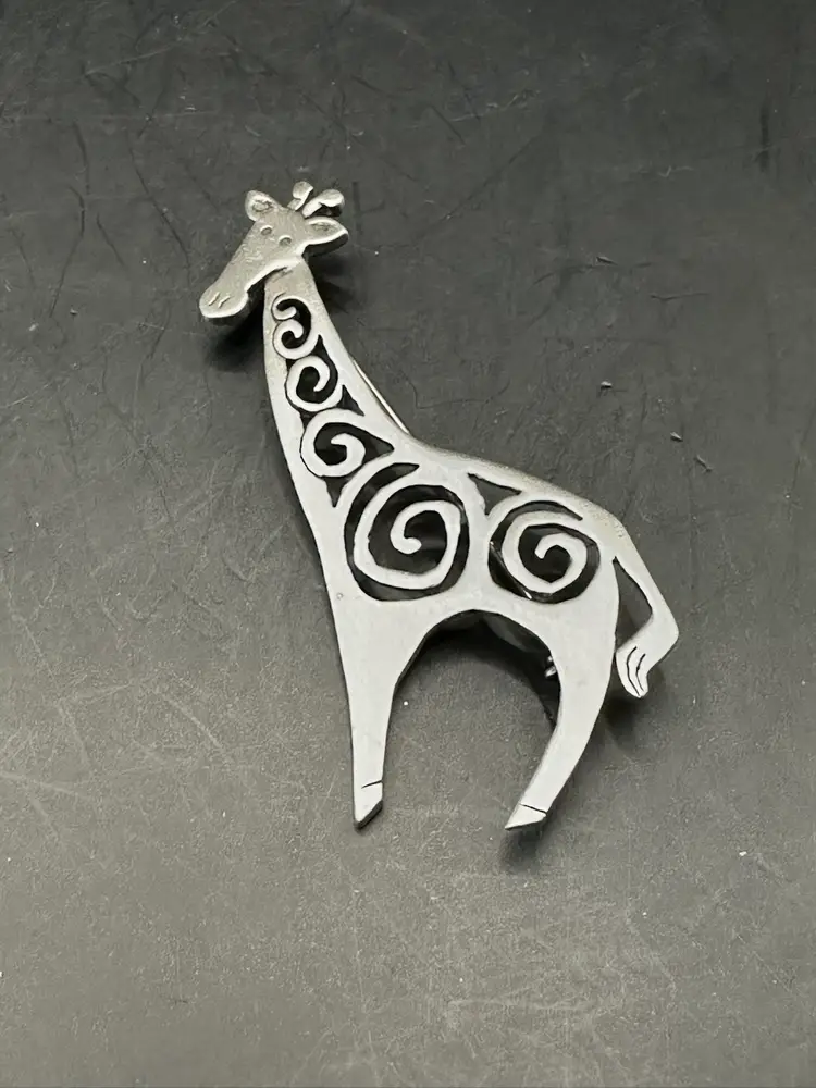 Pewter Giraffe Pin / Brooch With Spirals and a Sweet Coy Look - Signed JJ - 3"