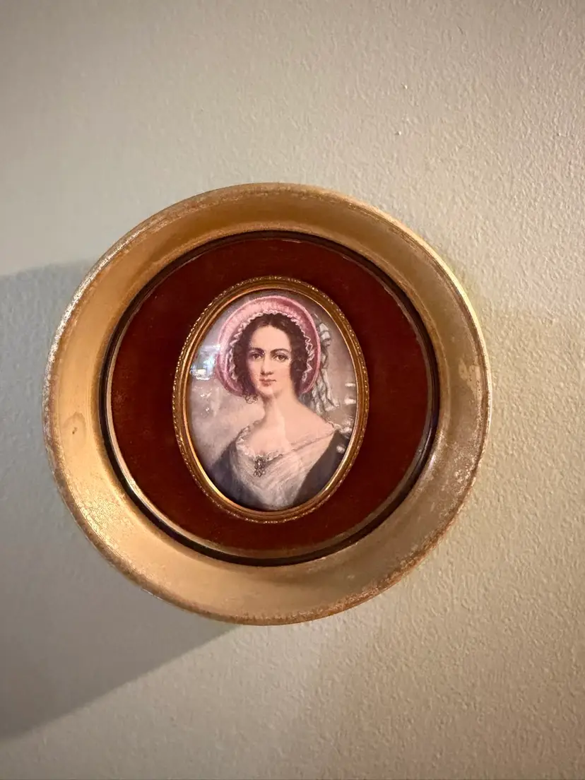 Stunning vintage Cameo Creation- Mrs. Richard Knight By Robertson  ~6” Goldstone metal frame with velvet matte And convex glass