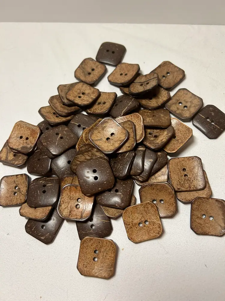 Brown Square Would Look Buttons 2hole Backs Are Dark Brown 1 3/8 Inches