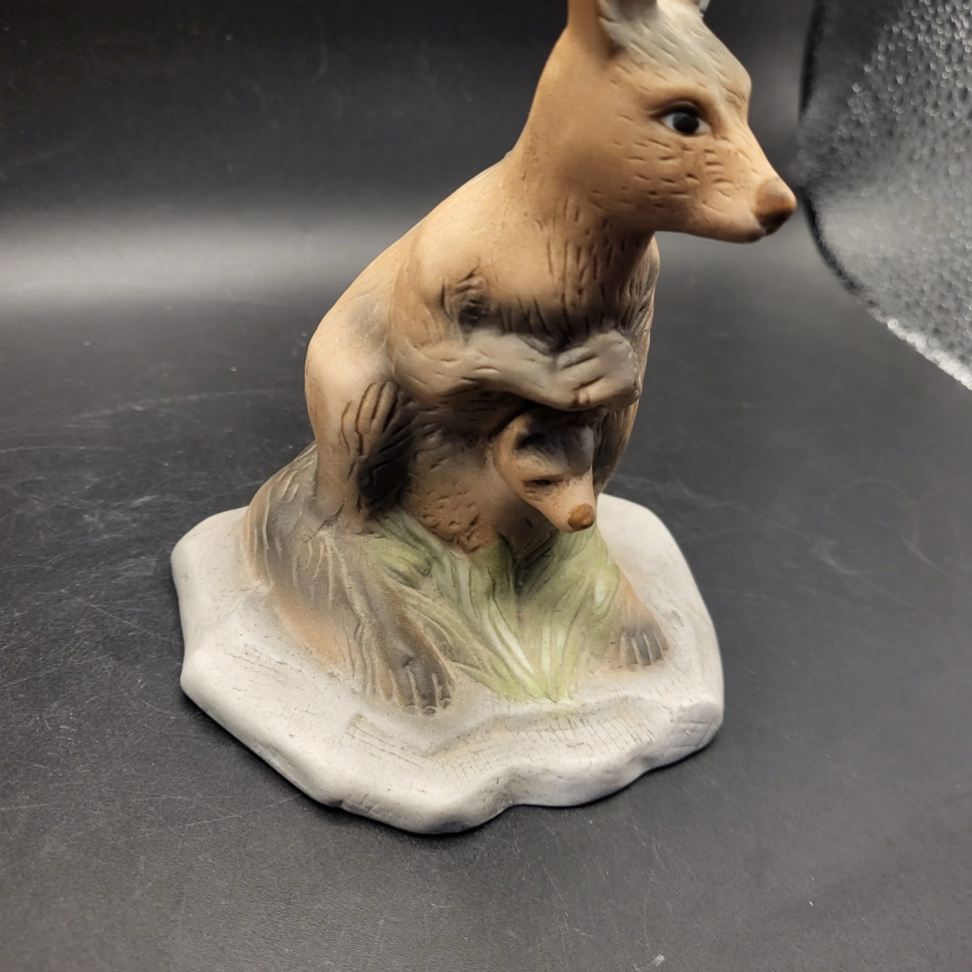 Image 2 of 7