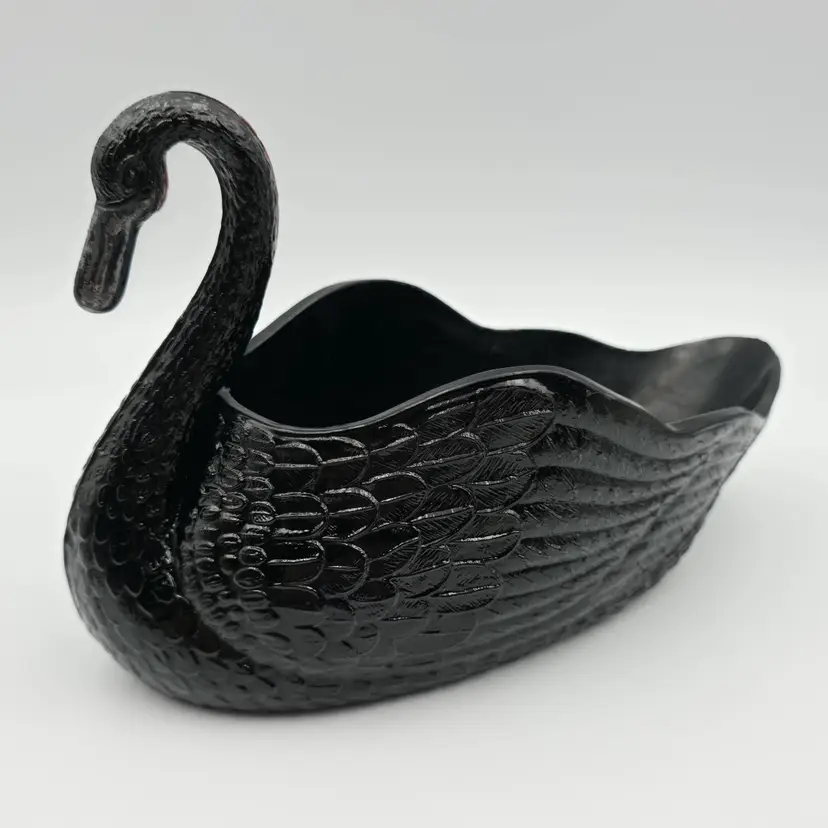 Vintage L.E. Smith Black Amethyst Glass Swan Dish Silver Beak *Read*