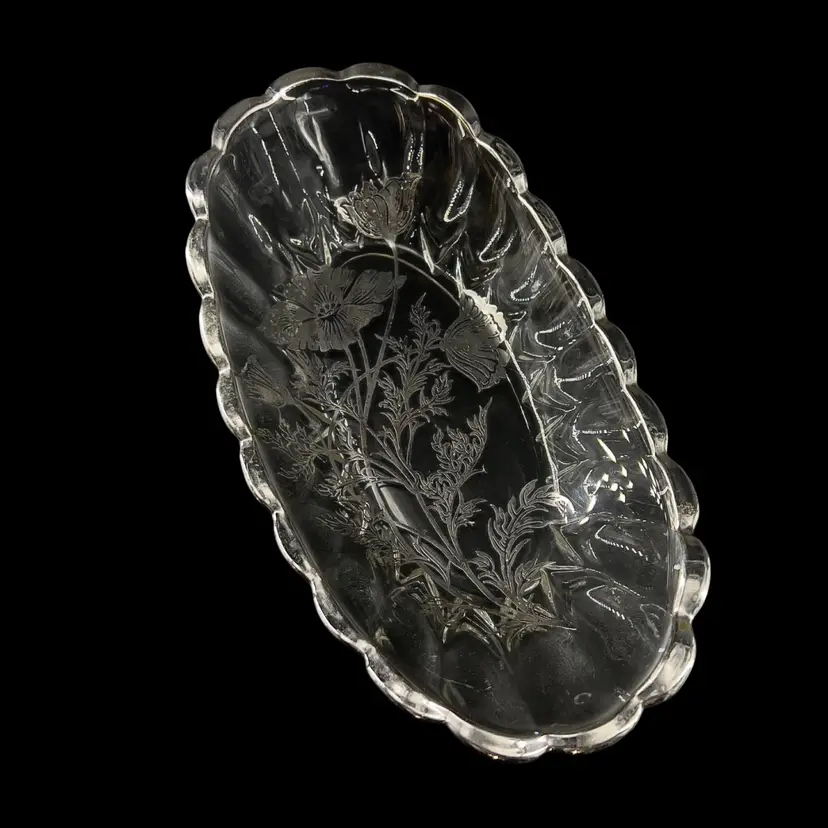 Vintage 9” Serving Dish
Silver Overlay Glass Candy Oval Celery
Silver City Serveware Collection
By Cambridge Glass 1940s
Flanders Poppies Pattern