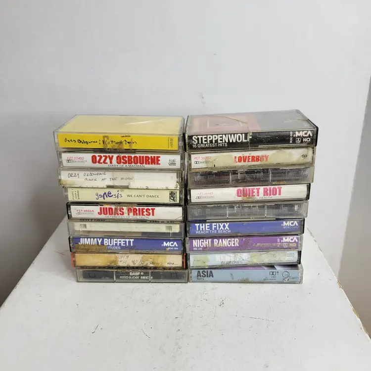 Cassette Tape Lot (18) Kiss Ozzy Quiet Riot Judas Priest and more