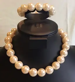 Large Pearl Choker & Bracelet