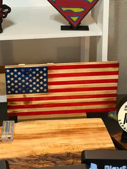 #01 - Desk Flag