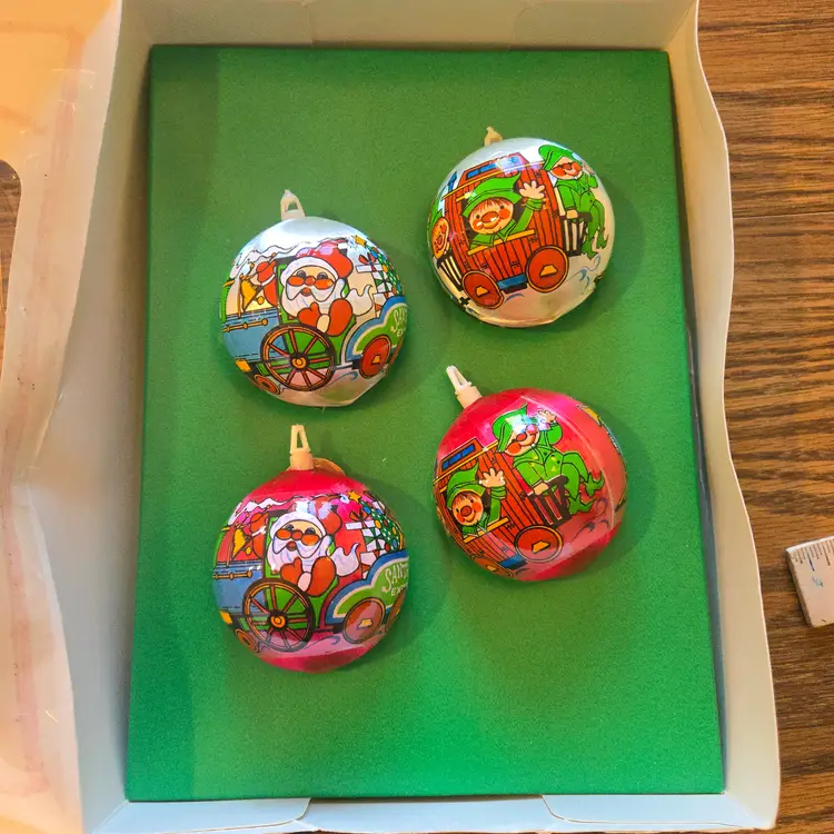 "Unbreakable" - 4-Bradford Christmas Ornaments satin - orig. box