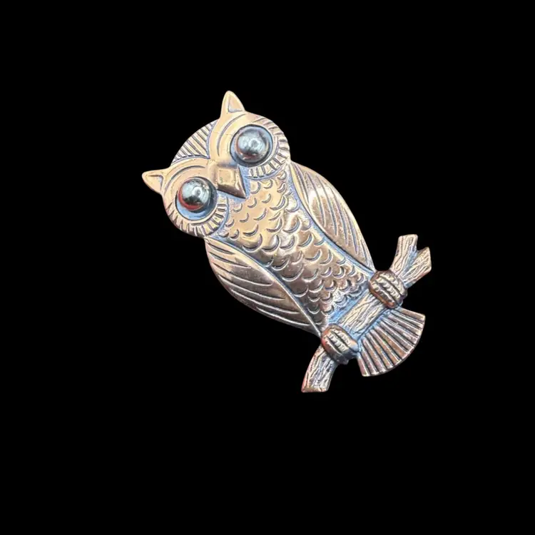 vintage Bell Trading Post copper owl brooch pin with silver-tone eyes