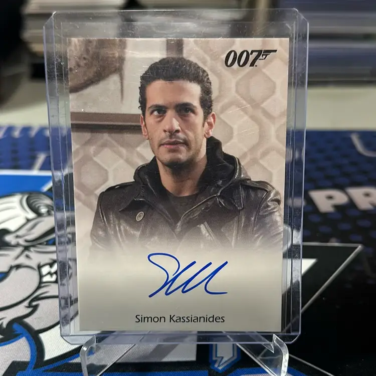 Simon Kassianides 007 On Card Auto! Madalorian! 