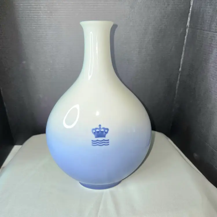 Bottle Royal Copenhagen Fredericksborg Castle Marked Danish