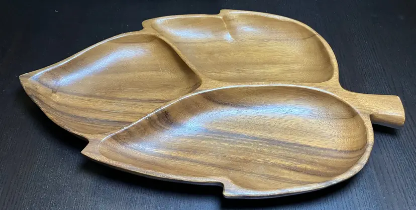 VTG Monkeypod Leaf-shaped Serving Tray Divided Sections