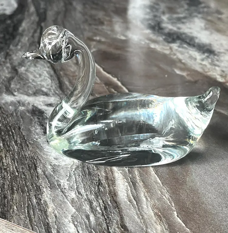 Vintage Clear Glass Swan Figure Preowned