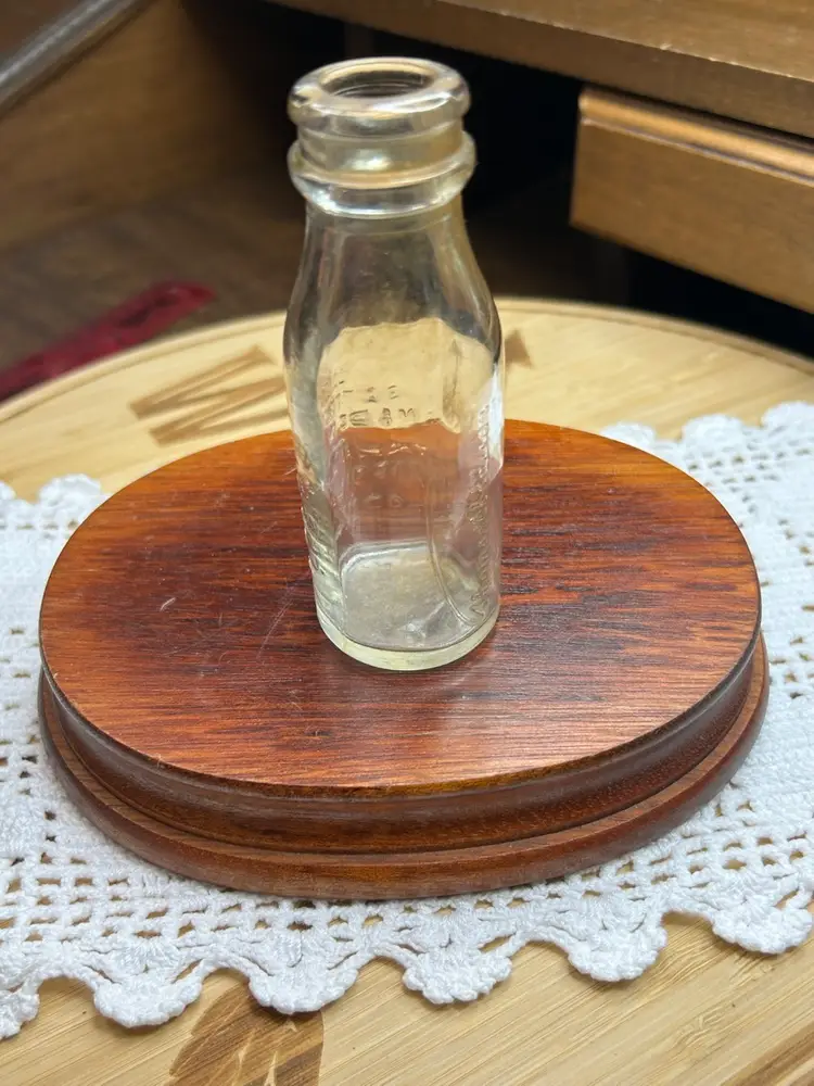 **Vintage Bottle-Edison Battery Oil