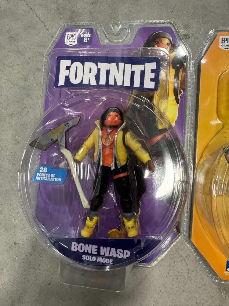 4 Fortnite Figures New In Boxes