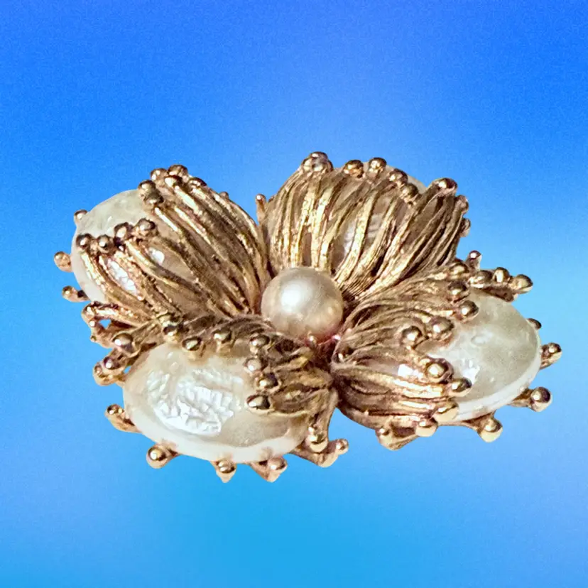Vintage Statement Floral Large Faux Pearls Goldtone Brooch